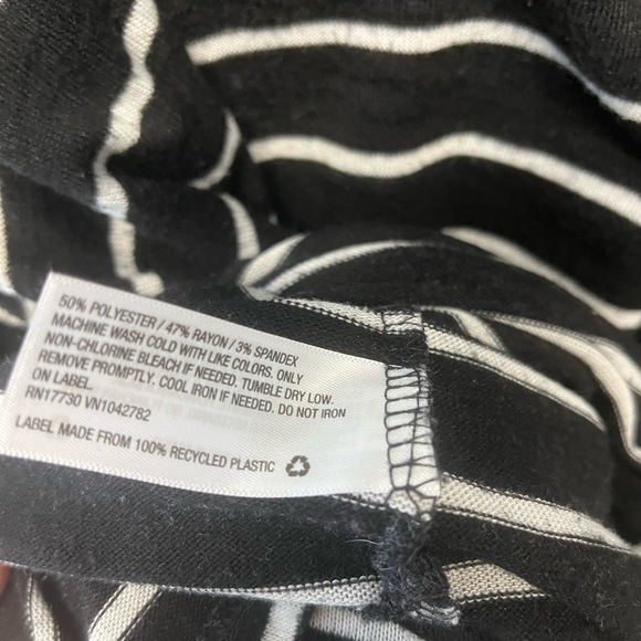 Ava & Viv Plus Size Sweater - Picture 3 of 6